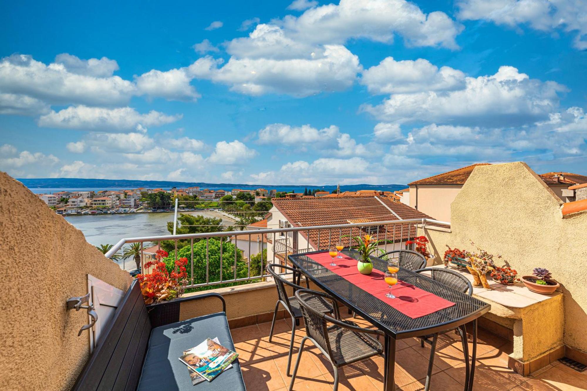 Apartments Iskra Стобрек Экстерьер фото