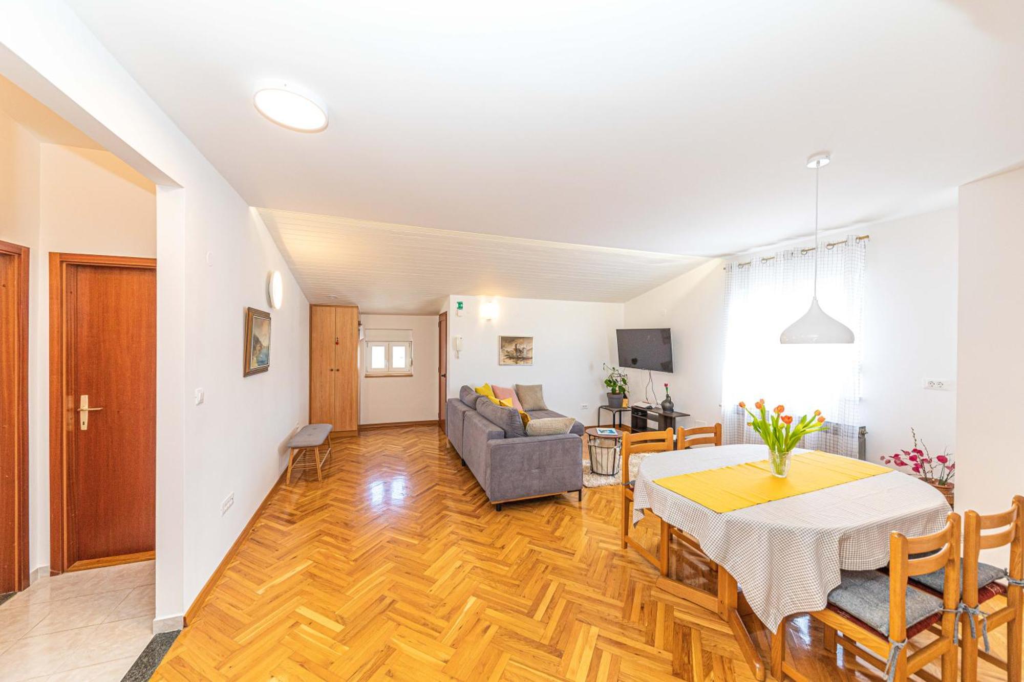 Apartments Iskra Стобрек Экстерьер фото